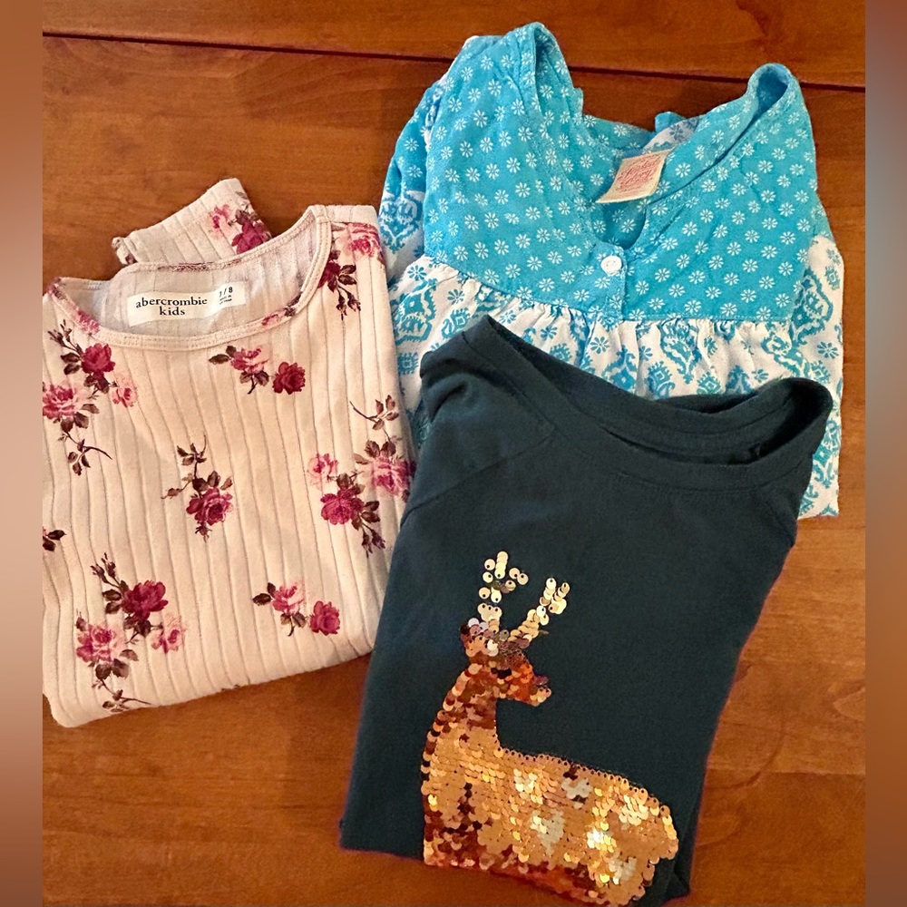 3 Girls shirts: Abercrombie Kids, Faded Glory & Cat & Jack Size M7/8.